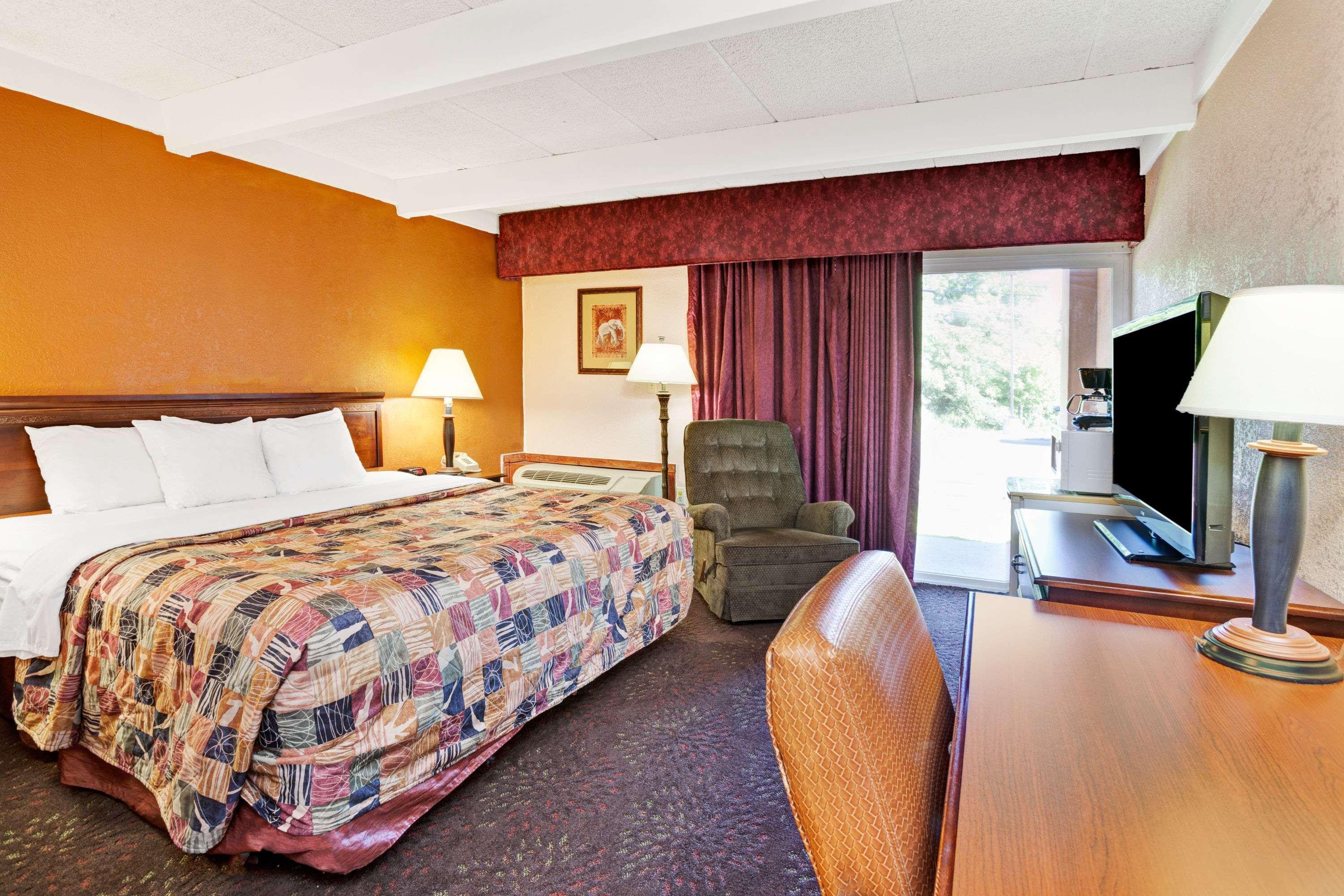 Days Inn By Wyndham Ann Arbor Dış mekan fotoğraf